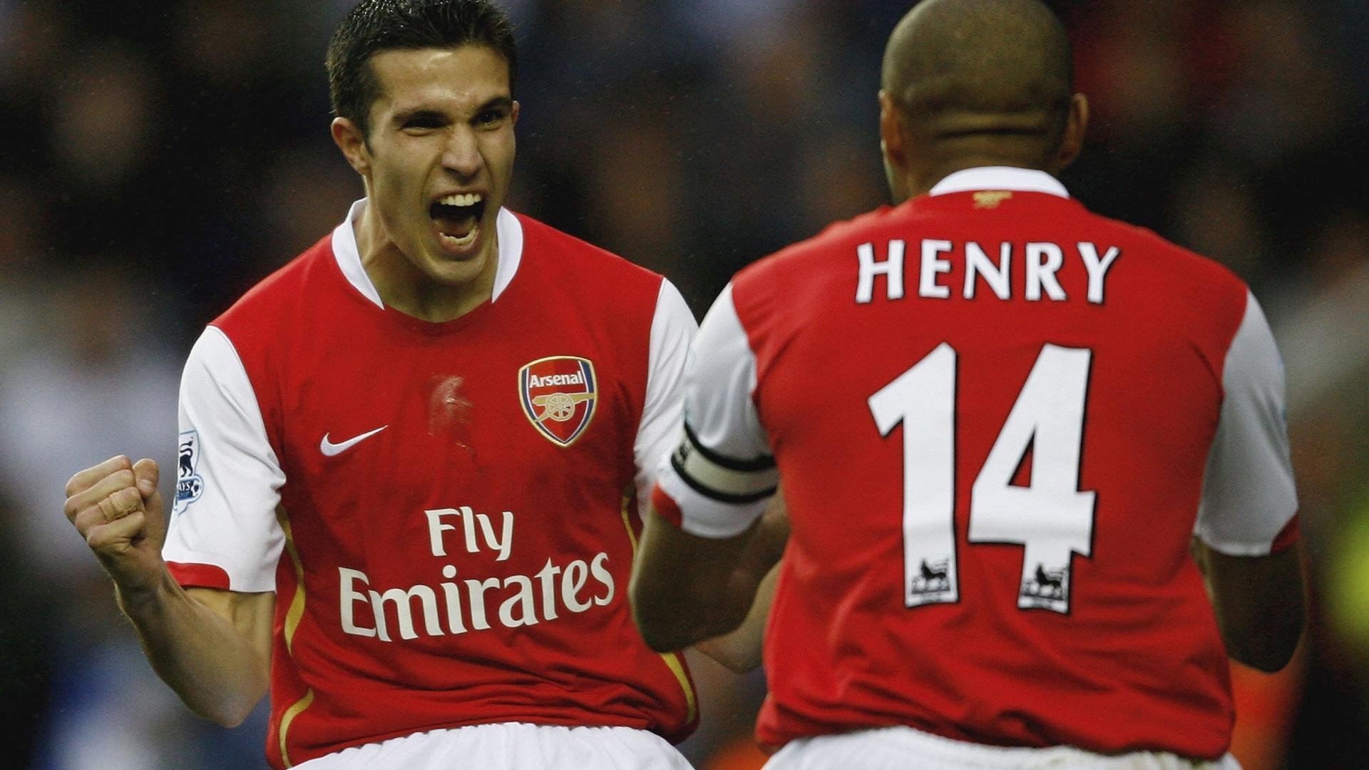 德甲攻守兼备：速度与战术完美结合！，德甲打法特点