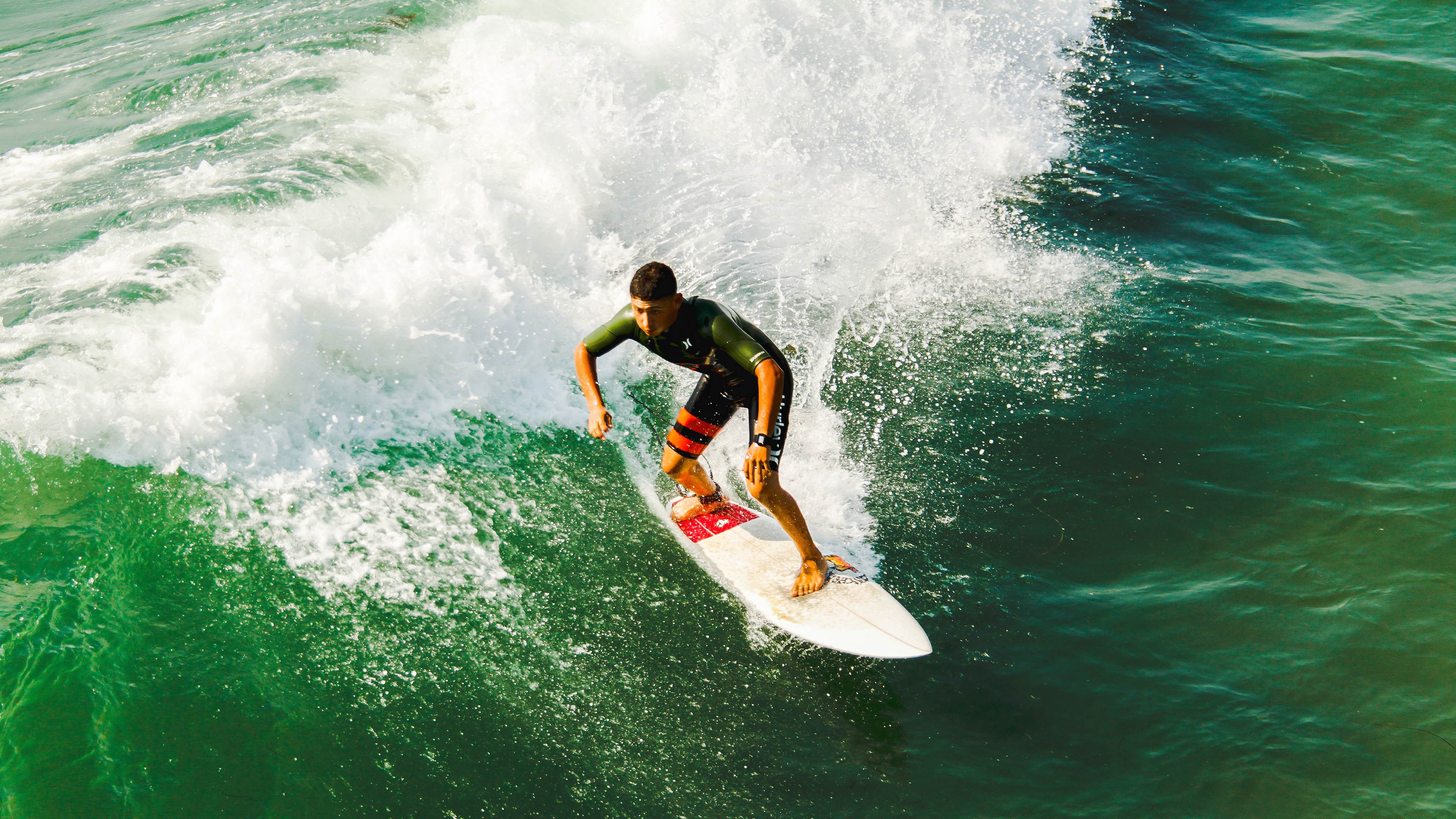 山地越野赛车，为你开启荒野极速之旅，山地越野赛车越野测试